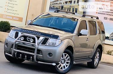 Позашляховик / Кросовер Nissan Pathfinder 2012 в 