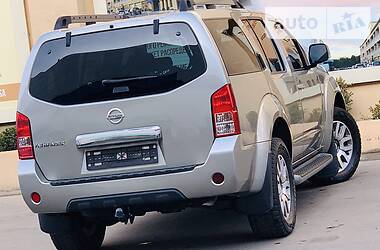 Позашляховик / Кросовер Nissan Pathfinder 2012 в 