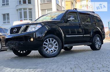 Внедорожник / Кроссовер Nissan Pathfinder 2011 в Ивано-Франковске