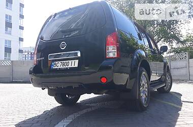 Позашляховик / Кросовер Nissan Pathfinder 2010 в Івано-Франківську