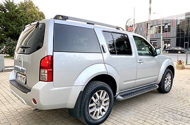 Позашляховик / Кросовер Nissan Pathfinder 2013 в 