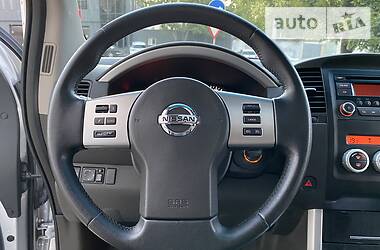Позашляховик / Кросовер Nissan Pathfinder 2013 в 