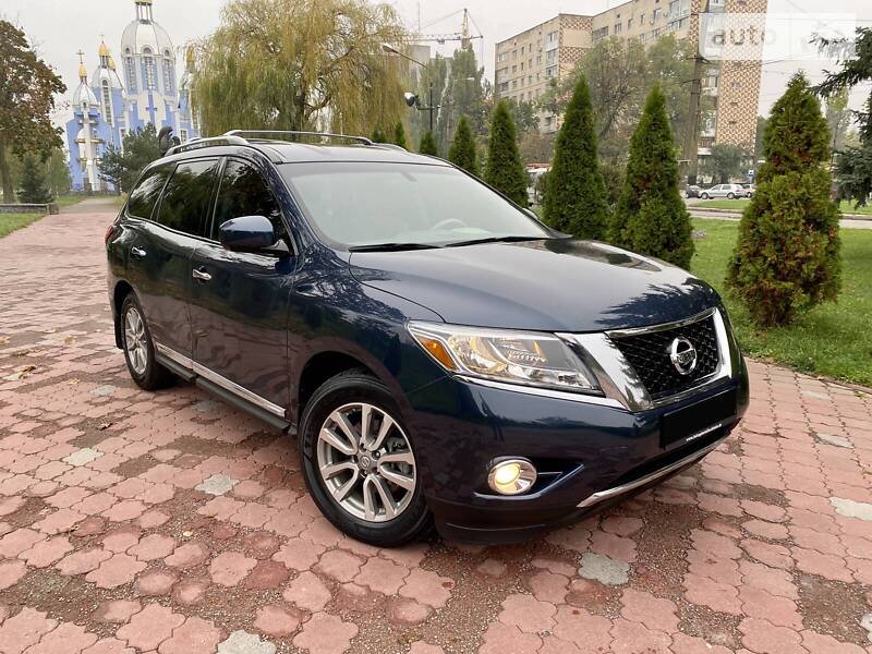 Внедорожник / Кроссовер Nissan Pathfinder 2015 в Виннице