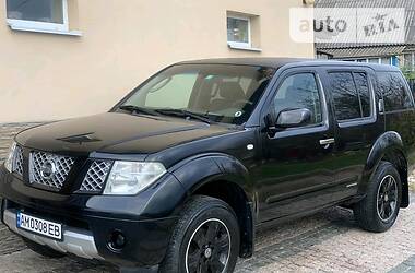 Внедорожник / Кроссовер Nissan Pathfinder 2005 в Житомире