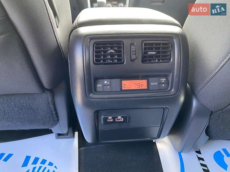 Внедорожник / Кроссовер Nissan Pathfinder 2019 в Львове