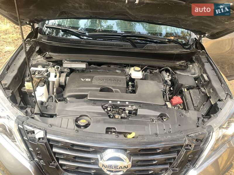 Позашляховик / Кросовер Nissan Pathfinder 2018 в Чернігові фото 10 Позашляховик / Кросовер Nissan Pathfinder 2018 в Чернігові