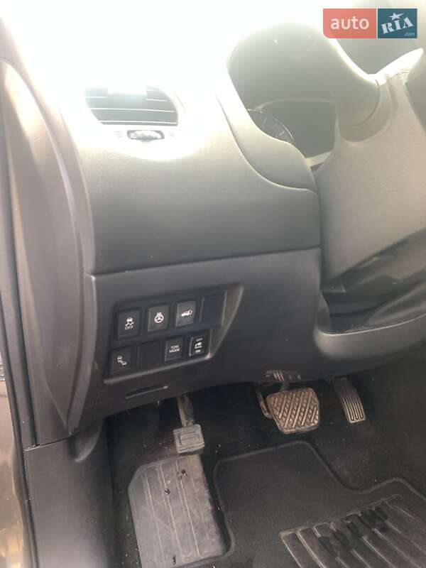 Позашляховик / Кросовер Nissan Pathfinder 2018 в Чернігові фото 22 Позашляховик / Кросовер Nissan Pathfinder 2018 в Чернігові