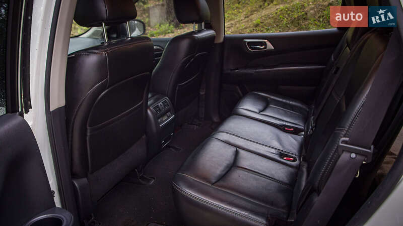 Внедорожник / Кроссовер Nissan Pathfinder 2014 в Житомире