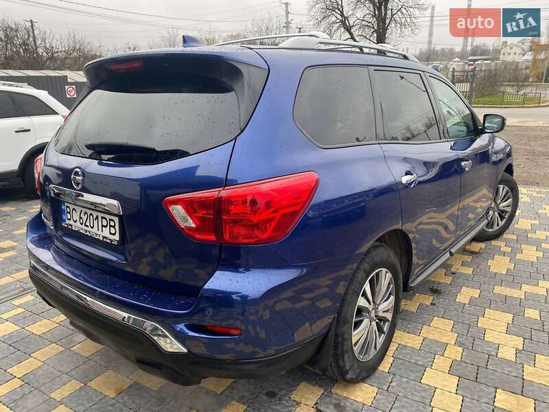 Внедорожник / Кроссовер Nissan Pathfinder 2019 в Львове
