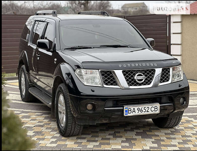 Внедорожник / Кроссовер Nissan Pathfinder 2005 в Одессе
