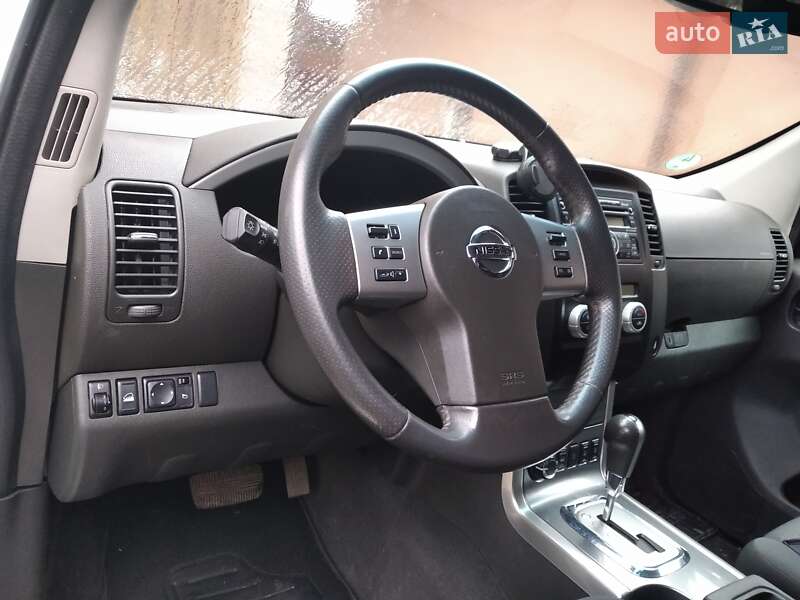 Позашляховик / Кросовер Nissan Pathfinder 2011 в Тячеві