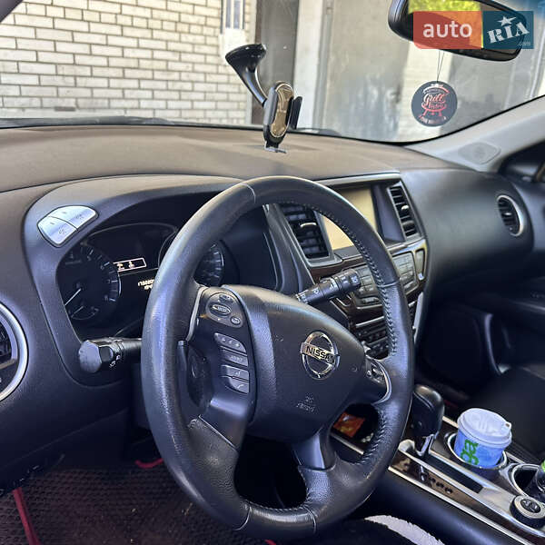 Внедорожник / Кроссовер Nissan Pathfinder 2015 в Кагарлыке фото 3 Внедорожник / Кроссовер Nissan Pathfinder 2015 в Кагарлыке
