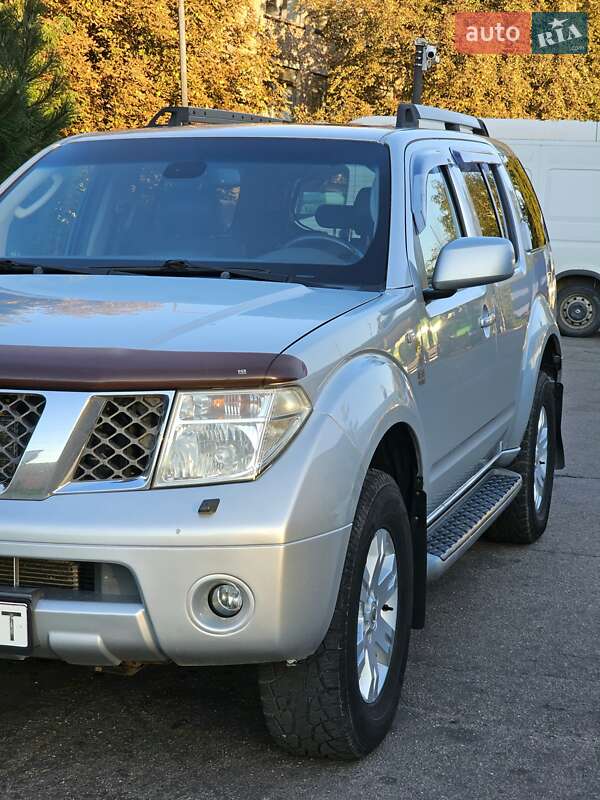 Внедорожник / Кроссовер Nissan Pathfinder 2006 в Александрие фото 8 Внедорожник / Кроссовер Nissan Pathfinder 2006 в Александрие