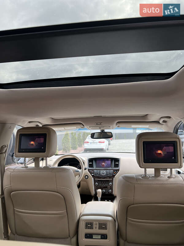 Внедорожник / Кроссовер Nissan Pathfinder 2015 в Тернополе