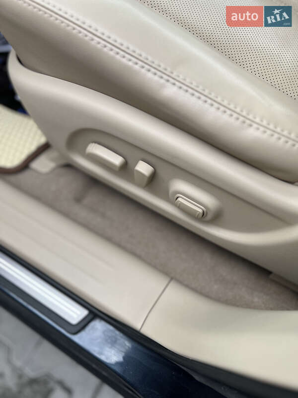 Внедорожник / Кроссовер Nissan Pathfinder 2015 в Тернополе