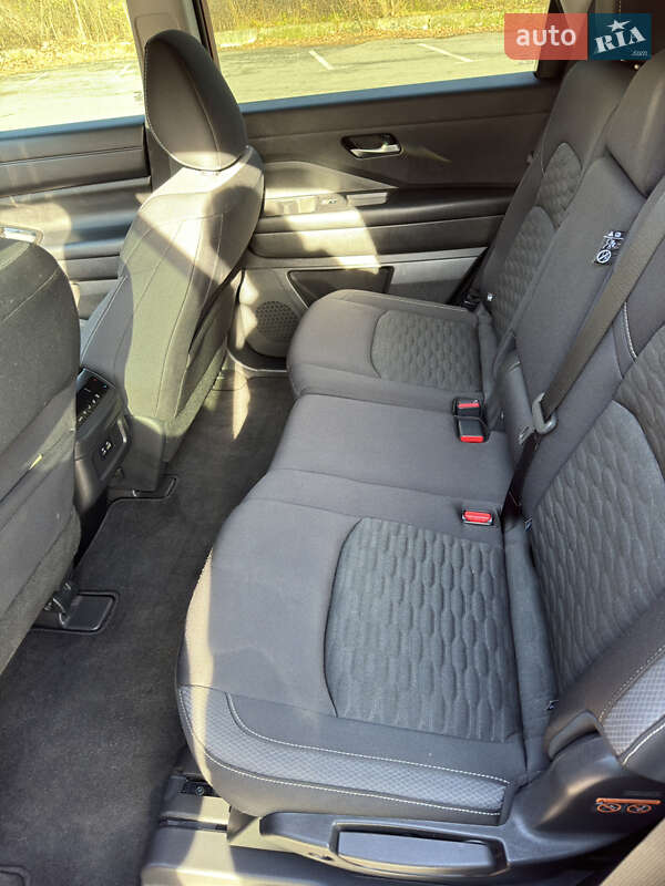 Внедорожник / Кроссовер Nissan Pathfinder 2022 в Полтаве