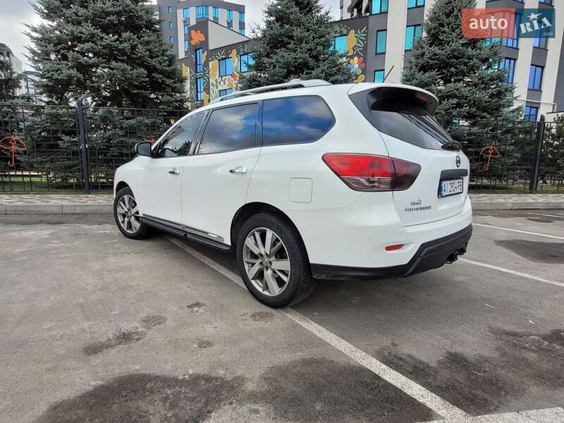 Внедорожник / Кроссовер Nissan Pathfinder 2013 в Киеве