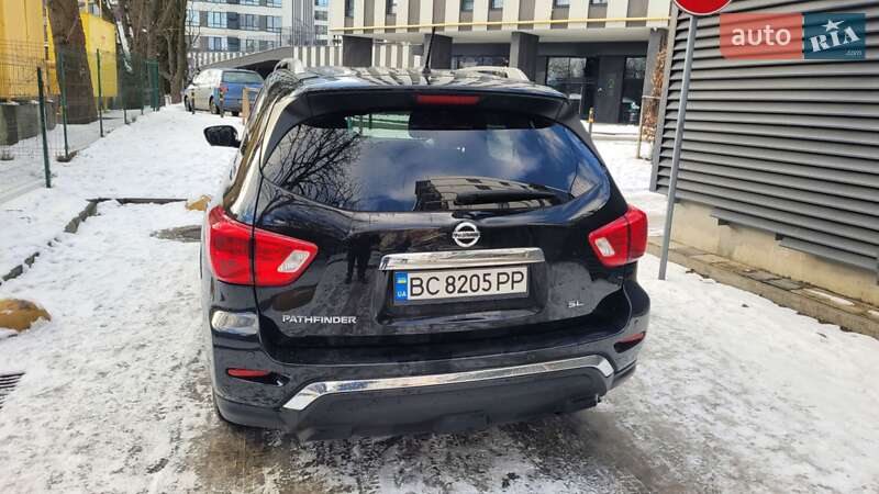 Внедорожник / Кроссовер Nissan Pathfinder 2017 в Львове
