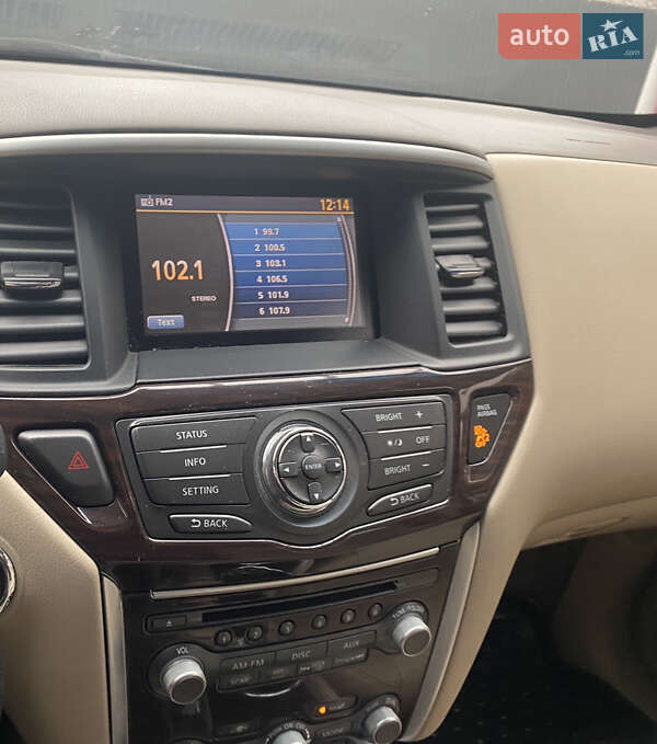 Позашляховик / Кросовер Nissan Pathfinder 2014 в Умані