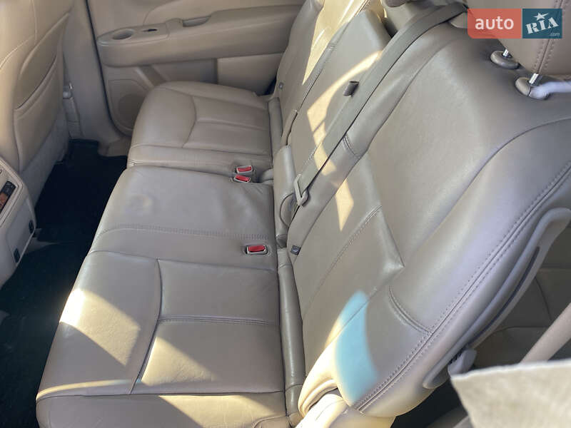 Позашляховик / Кросовер Nissan Pathfinder 2014 в Умані