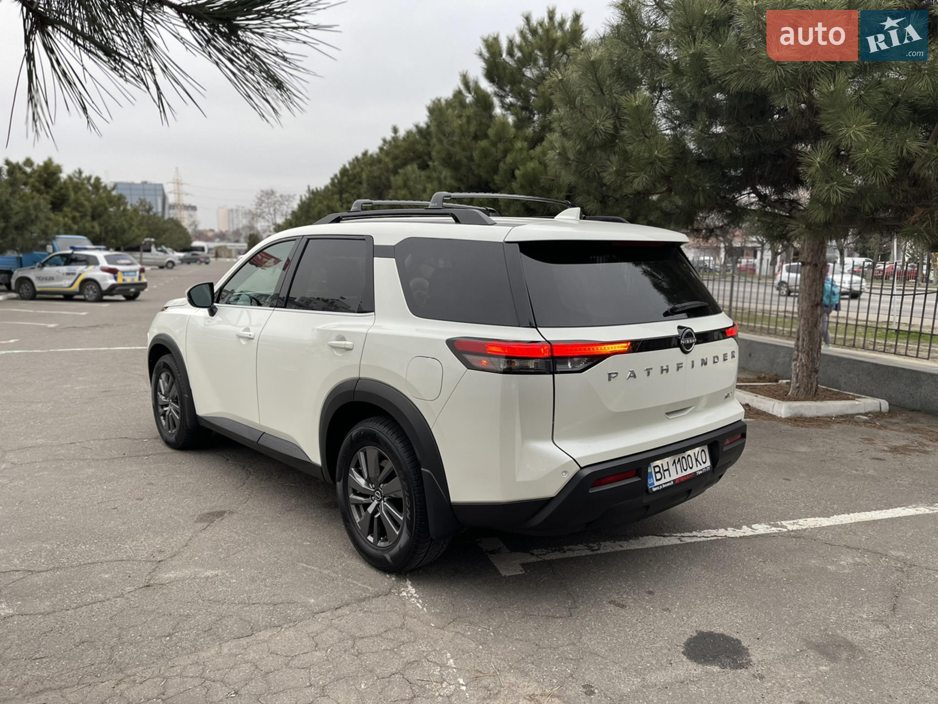 2022 Nissan Pathfinder - мініатюра 6