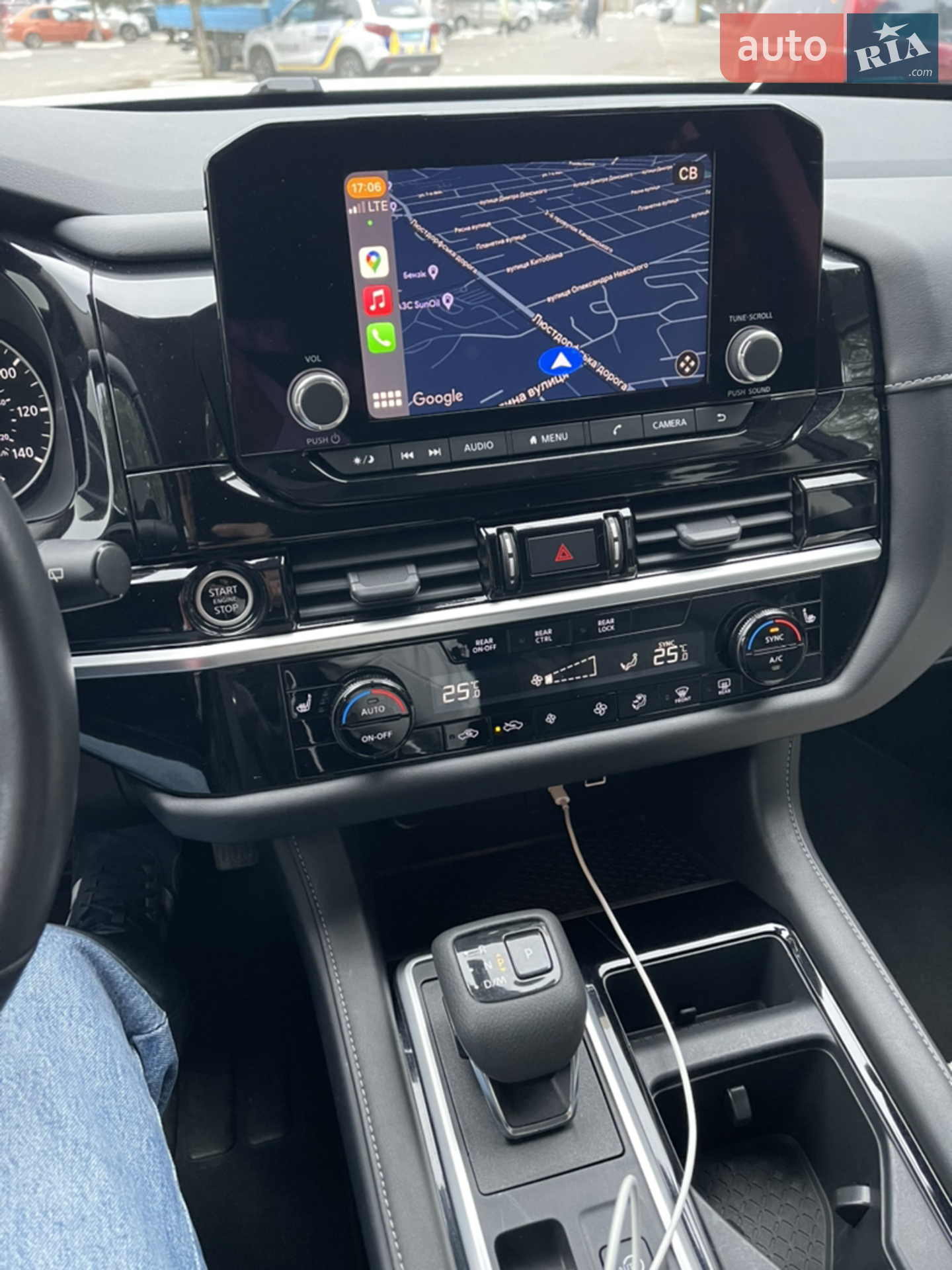 2022 Nissan Pathfinder - мініатюра 15