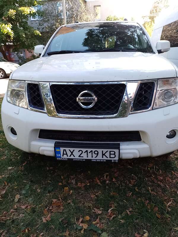 Nissan Pathfinder 2010