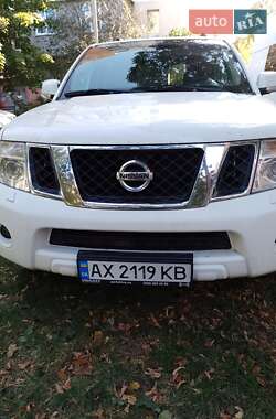 Внедорожник / Кроссовер Nissan Pathfinder 2010 в Харькове