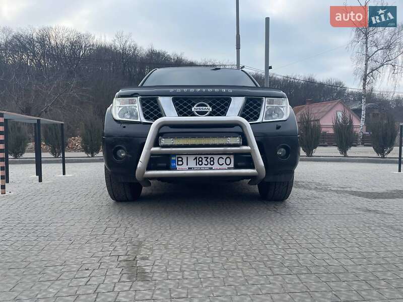 Позашляховик / Кросовер Nissan Pathfinder 2006 в Полтаві