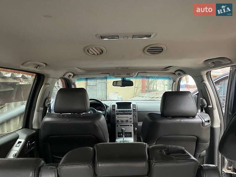 Позашляховик / Кросовер Nissan Pathfinder 2006 в Полтаві