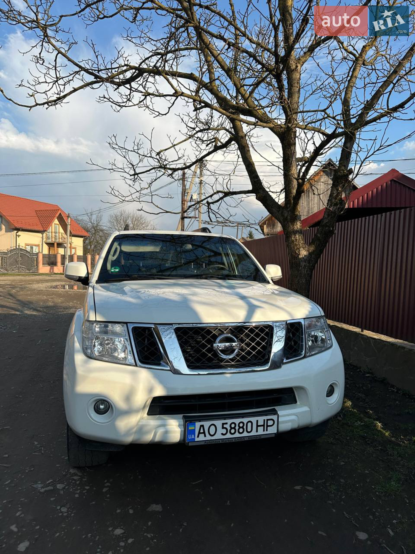 2011 Nissan Pathfinder - мініатюра 3