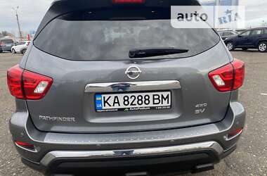 Внедорожник / Кроссовер Nissan Pathfinder 2020 в Киеве