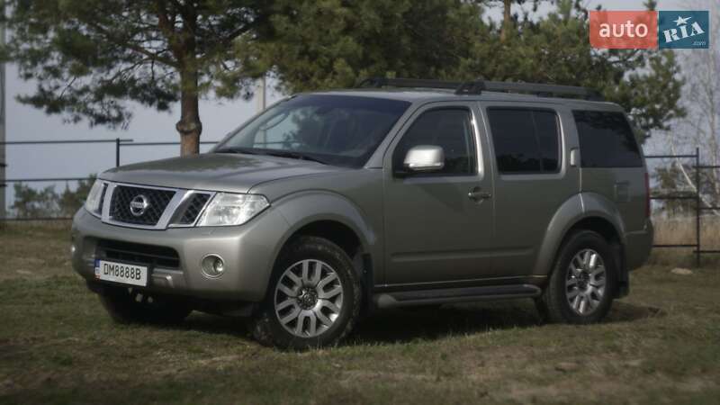 Nissan Pathfinder 2010