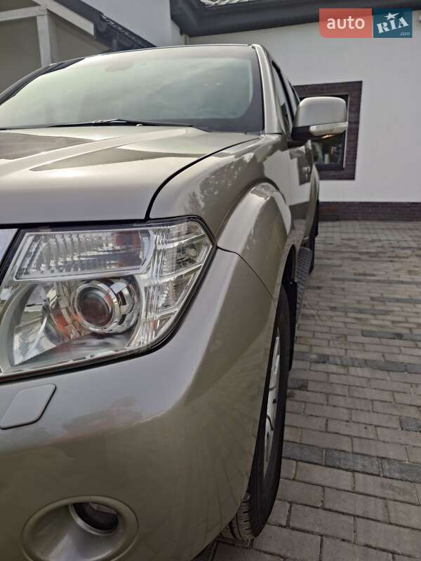 Внедорожник / Кроссовер Nissan Pathfinder 2010 в Киеве