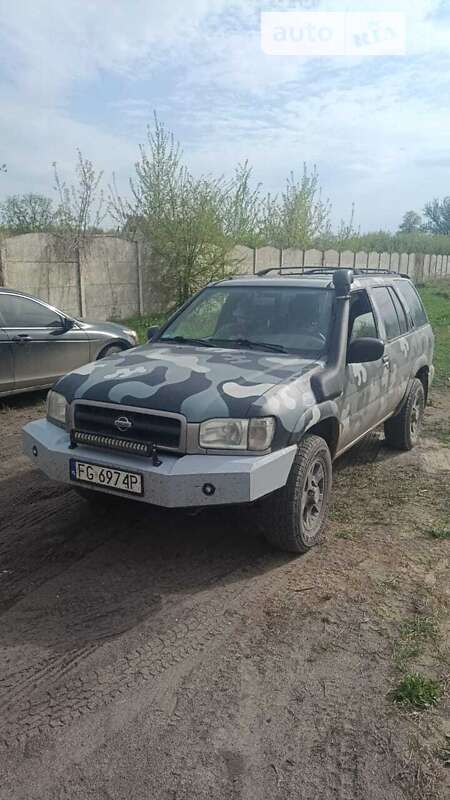 Внедорожник / Кроссовер Nissan Pathfinder 2000 в Кропивницком