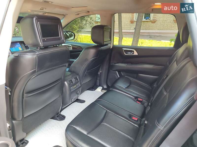 Позашляховик / Кросовер Nissan Pathfinder 2015 в Запоріжжі фото 18 Позашляховик / Кросовер Nissan Pathfinder 2015 в Запоріжжі