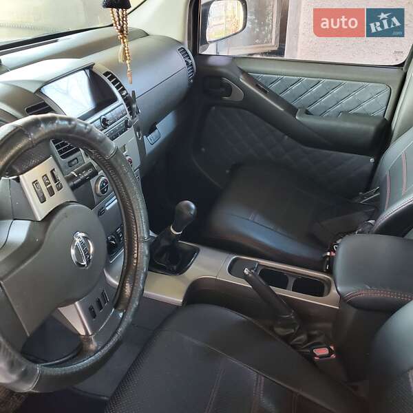 Nissan Pathfinder 2005