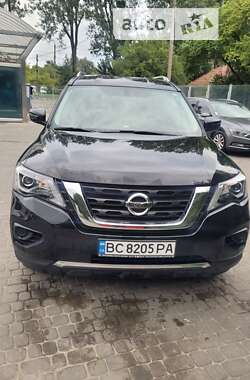 Позашляховик / Кросовер Nissan Pathfinder 2018 в Львові