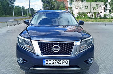 Внедорожник / Кроссовер Nissan Pathfinder 2016 в Сумах