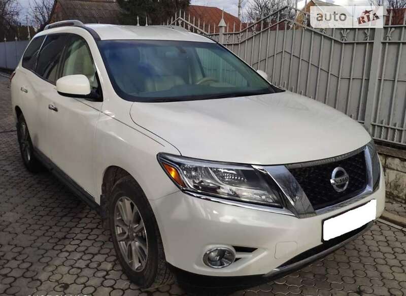 Позашляховик / Кросовер Nissan Pathfinder 2015 в Луцьку