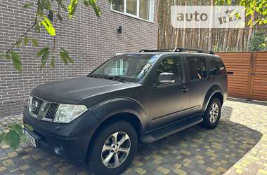 Внедорожник / Кроссовер Nissan Pathfinder 2007 в Киеве