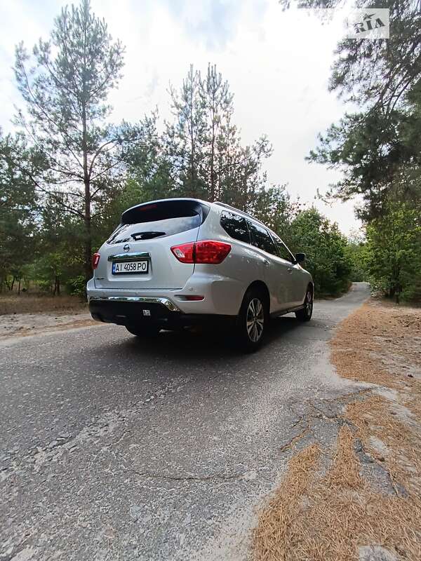 Внедорожник / Кроссовер Nissan Pathfinder 2020 в Броварах