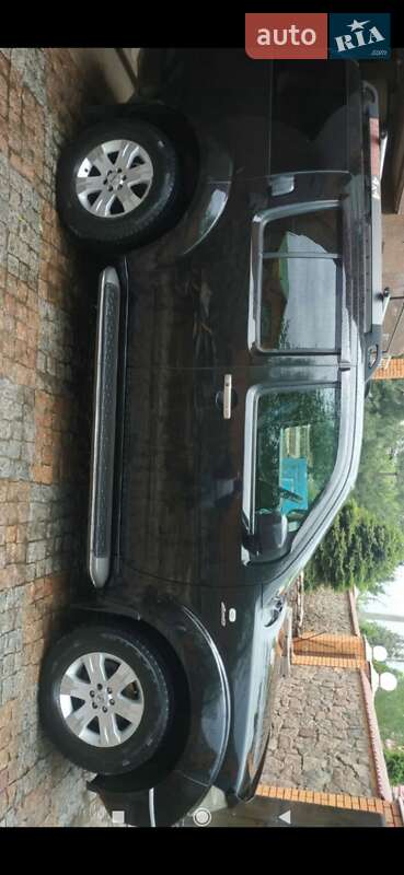 Внедорожник / Кроссовер Nissan Pathfinder 2005 в Кривом Роге