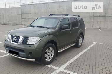 Позашляховик / Кросовер Nissan Pathfinder 2005 в Одесі