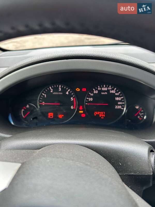 Внедорожник / Кроссовер Nissan Pathfinder 2011 в Черновцах