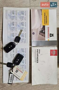 Позашляховик / Кросовер Nissan Pathfinder 2013 в Виноградові