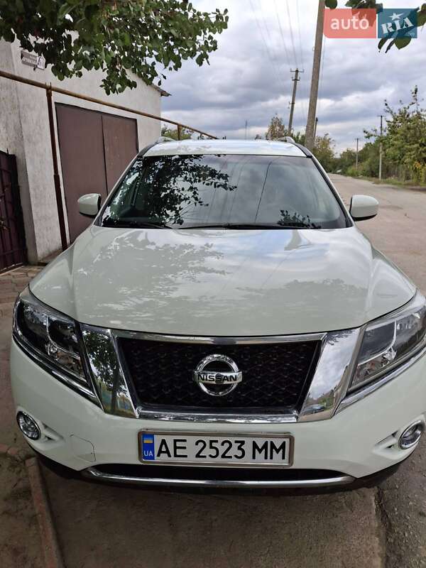 Nissan Pathfinder 2016