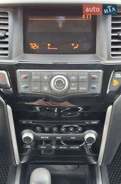 Внедорожник / Кроссовер Nissan Pathfinder 2016 в 