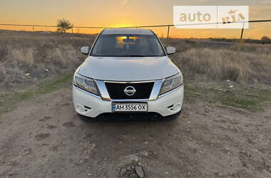 Внедорожник / Кроссовер Nissan Pathfinder 2013 в Кривом Роге