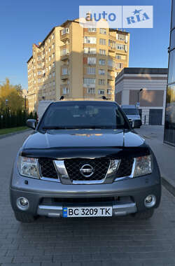 Внедорожник / Кроссовер Nissan Pathfinder 2007 в Новояворовске